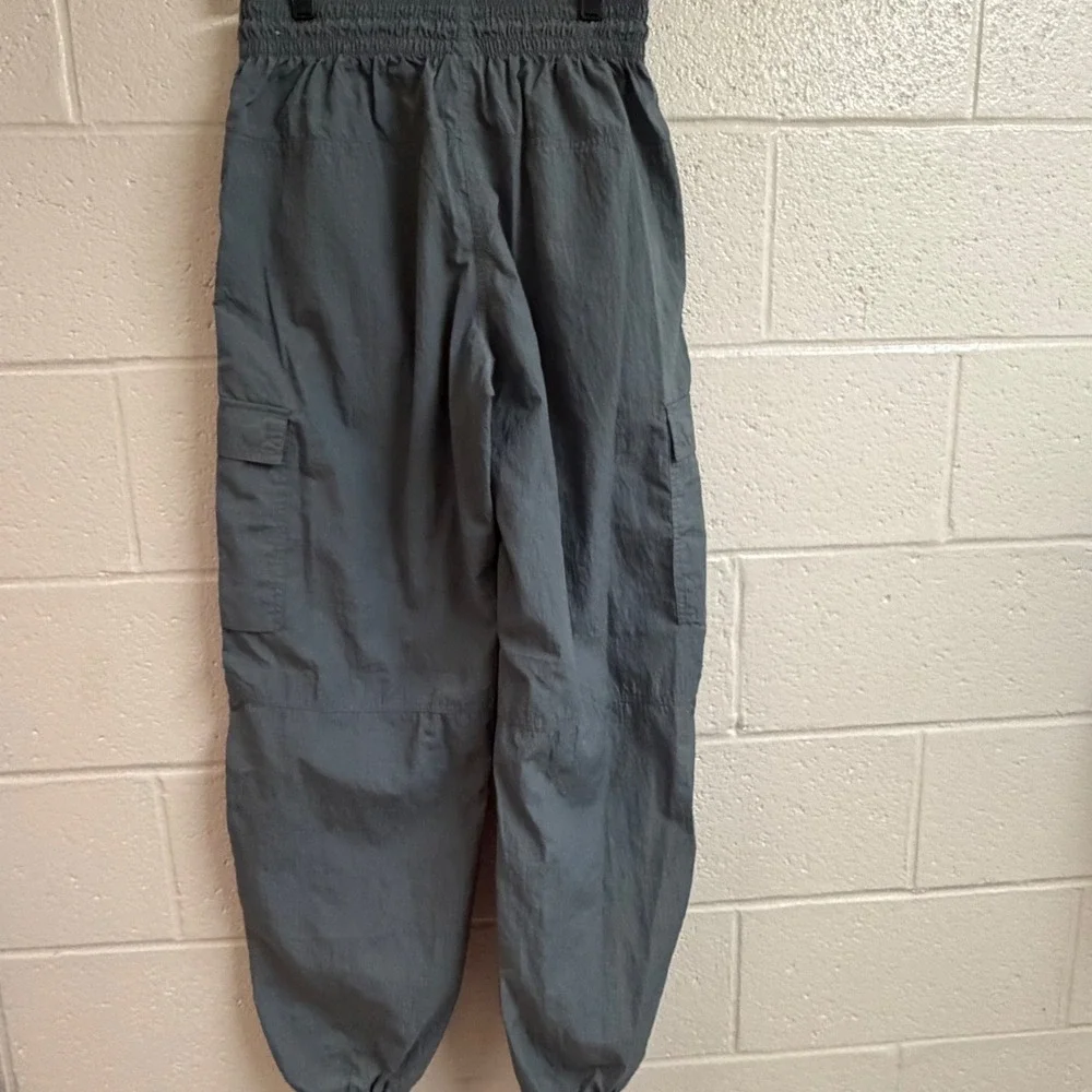Nike Womens Vintage Swoosh Sportswear Cargo Pants M Grey Nylon Tech Gorp Joggers